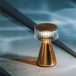 台灯设计:NEOZ 2024年无绳灯具台灯设计素材图片